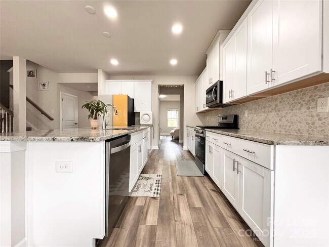 Building Photo - 940 Rachel Anne Dr