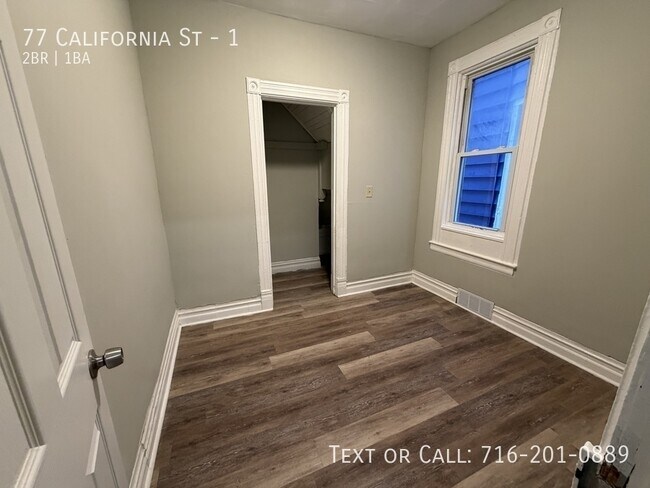 Building Photo - 77 California St