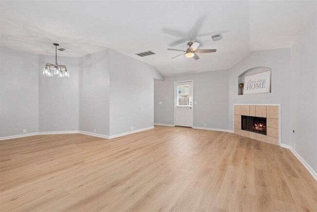 Building Photo - 11811 Skydale Dr