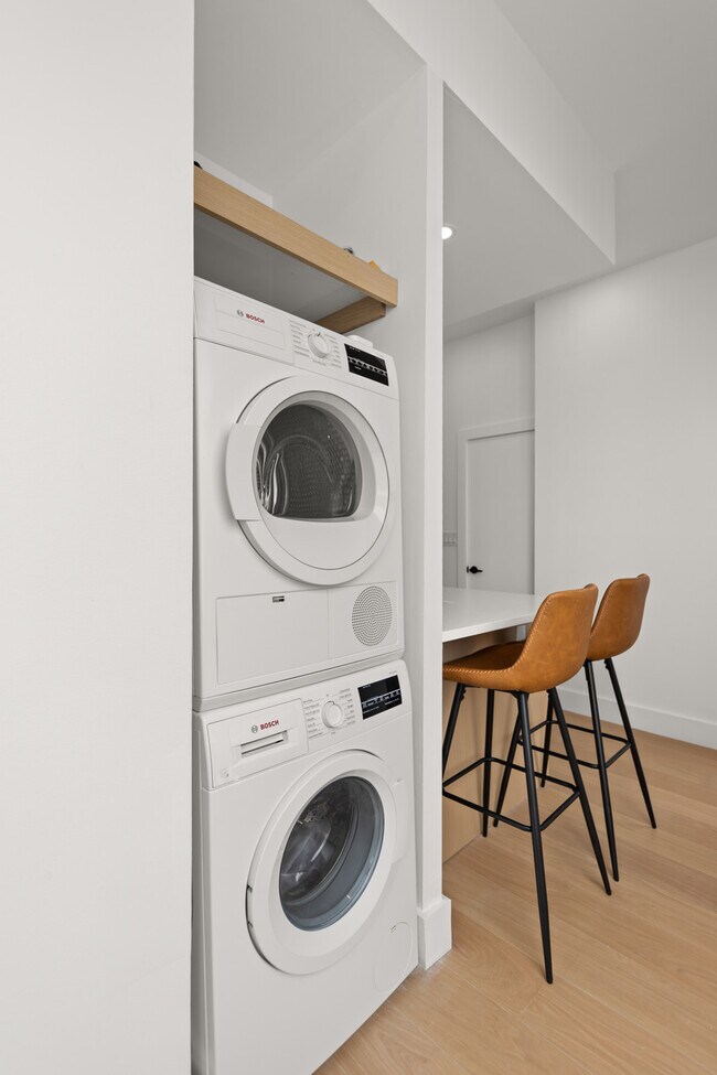 Building Photo - 19-23 Saint Marks Place-SI ID1499940P