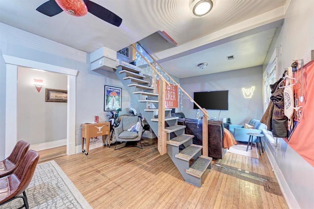 Building Photo - 2834 Salado St