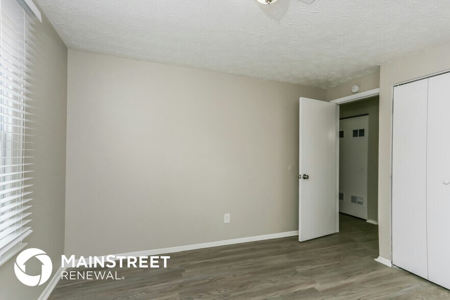 Building Photo - 2153 Scarbrough Rd