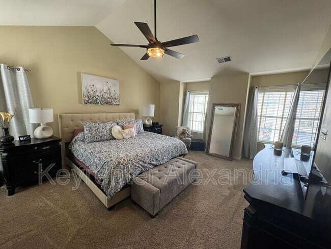 Building Photo - 6987 Forepond Ct