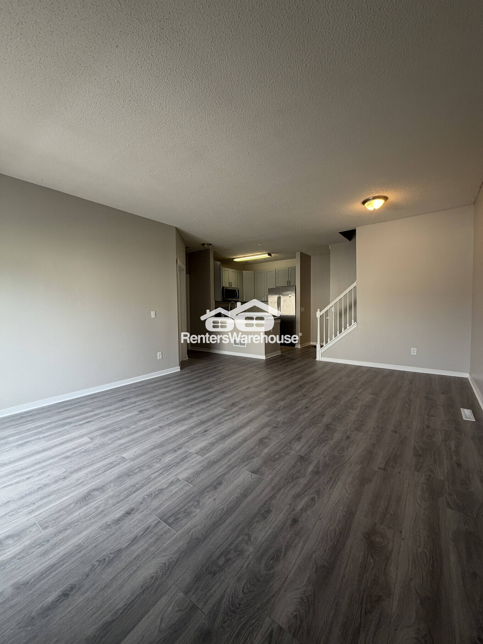 Building Photo - 8632 Savanna Oaks Bay