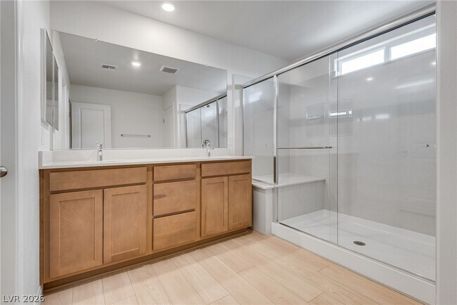 Building Photo - 4225 Zilker Pk Ave