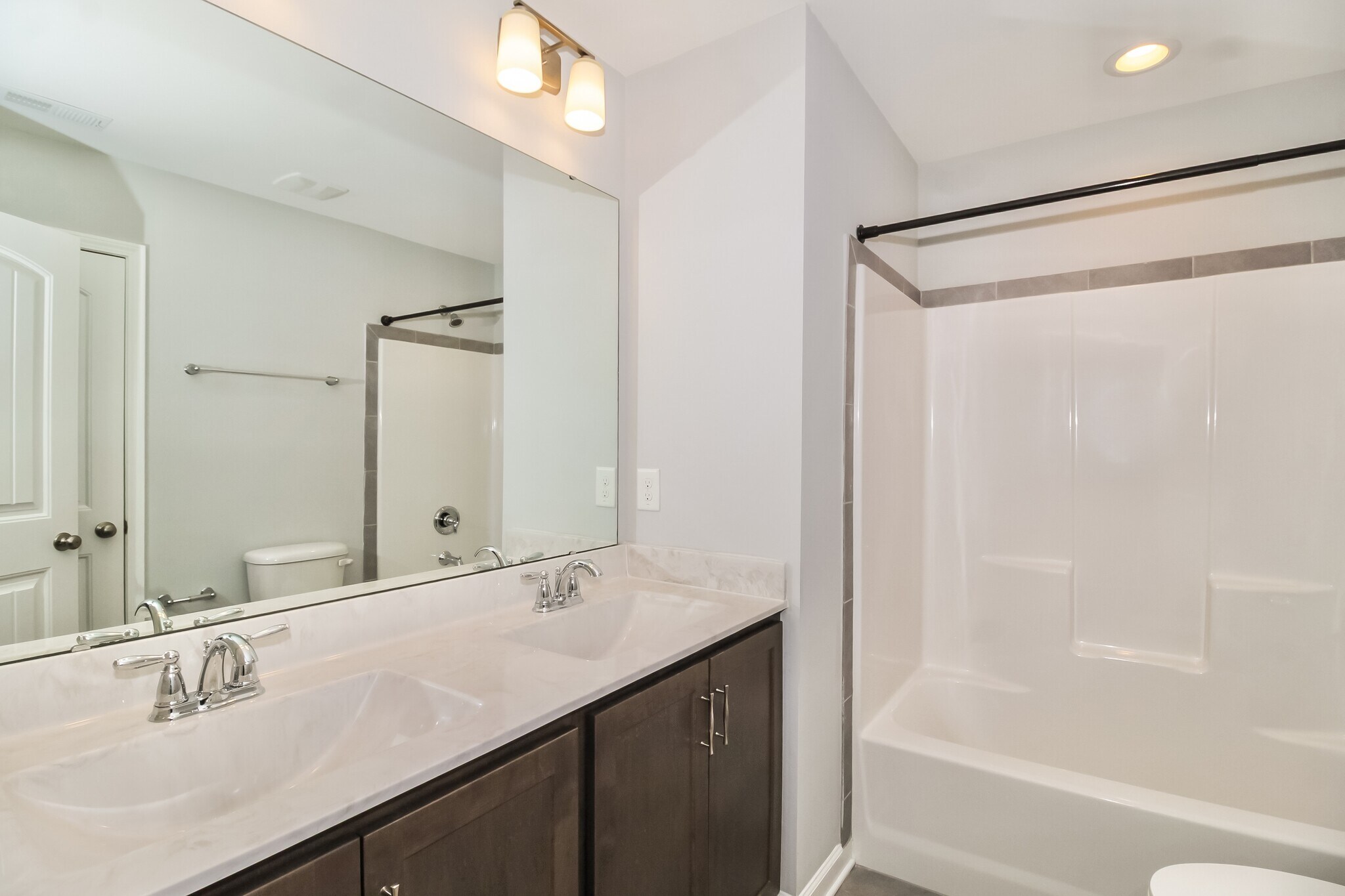 Building Photo - 2438 Legg Crk Ln