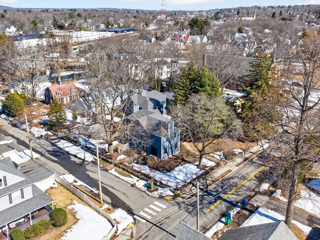 Building Photo - 183 Auburn St