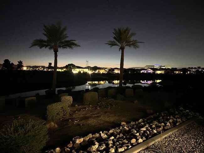 Building Photo - Luxury Rental in Queen Creek - Try Before You Buy