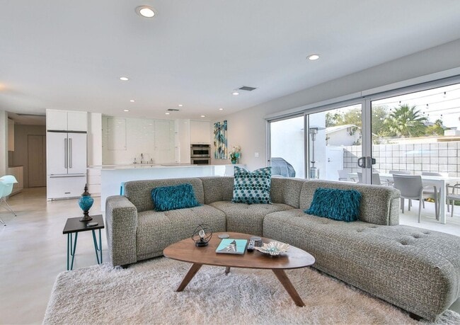 Building Photo - 47956 Silver Spur Trail