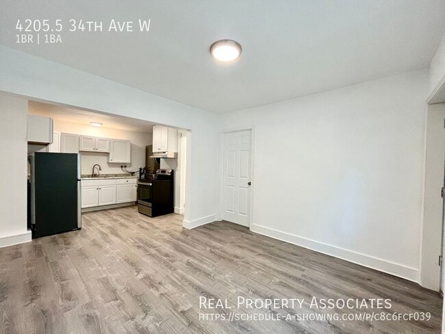 Building Photo - 4205.5 34th Ave W