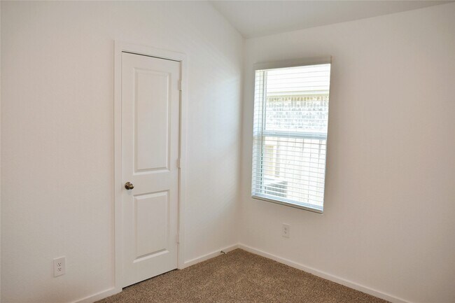 Building Photo - 27307 Azure Fls Dr