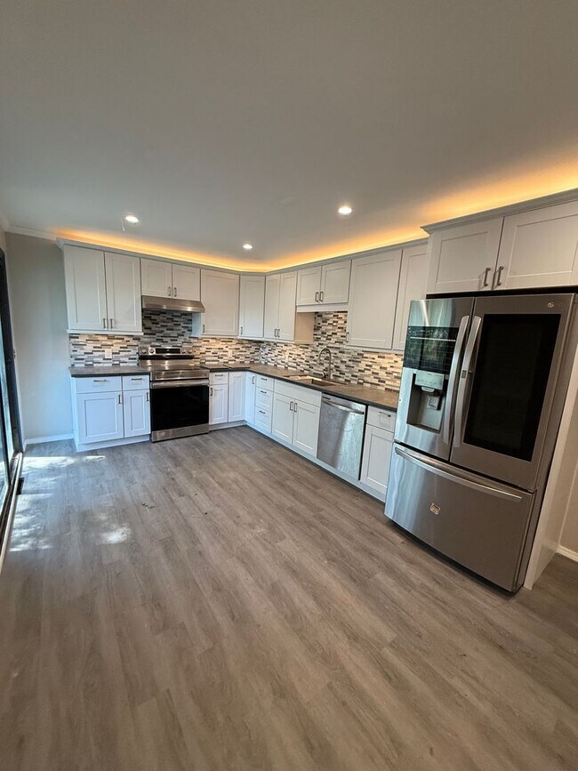 Building Photo - Charming Updated Home with Modern Kitchen ...