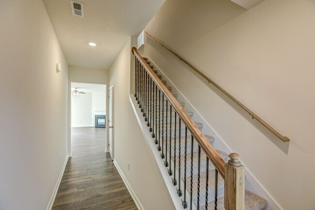 Building Photo - NEW CONSTRUCTION - 5 BDRMS, 3 BTHS, JOHNSON CITY