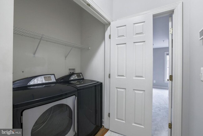 Building Photo - 7106 Point Replete Cir