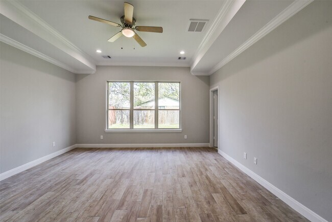 Building Photo - 6835 Tara Dr