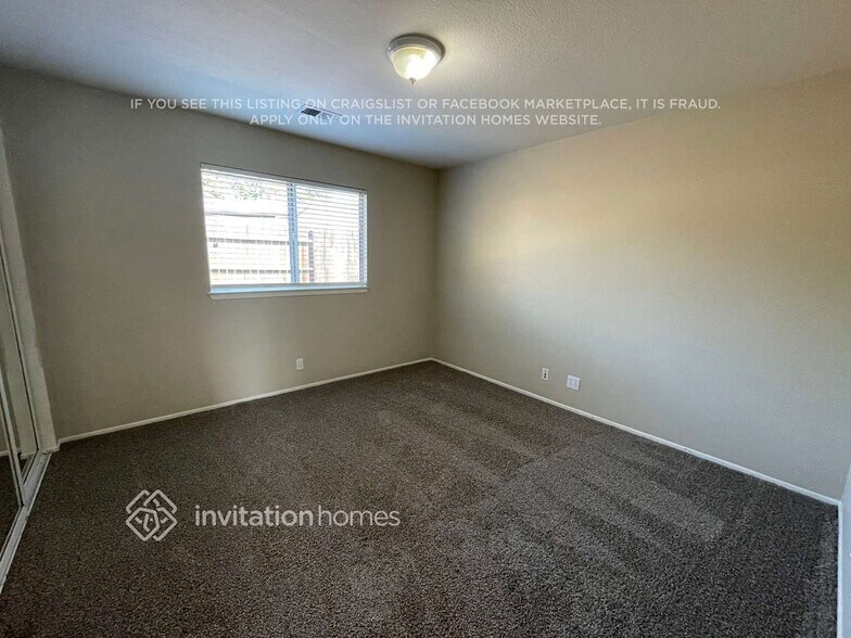 Building Photo - 1127 Cormorant Pl