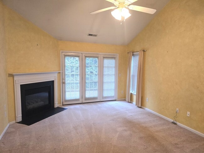 Building Photo - 7532 Riverside Ct