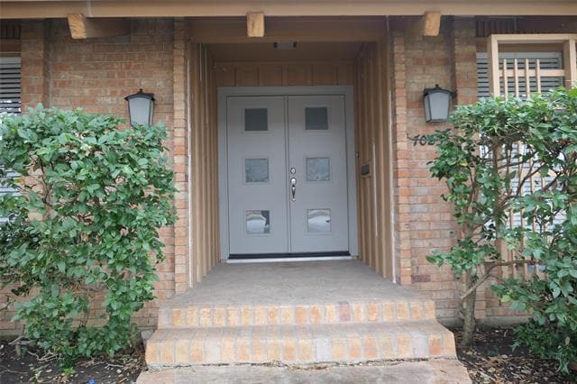 Building Photo - 7023 Briarmeadow Dr