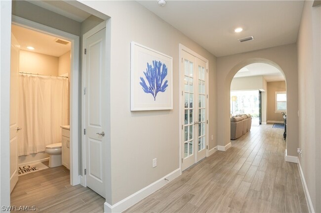 Building Photo - 9716 Everglades Dr