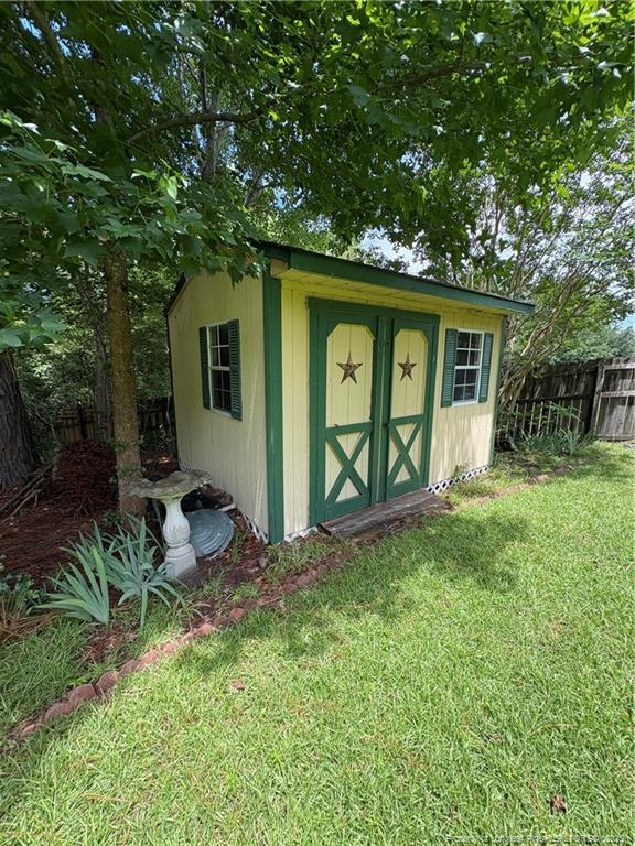 Building Photo - 247 Richmond Park Dr