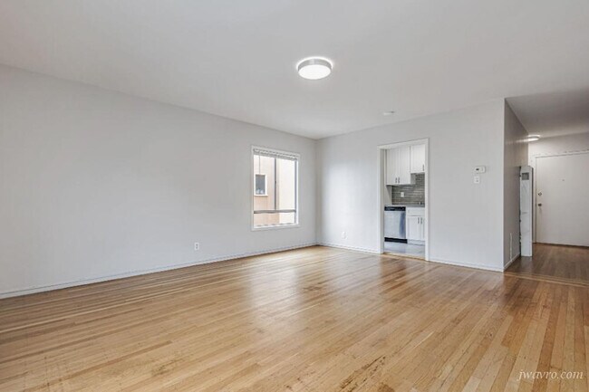 Building Photo - 80 Terra Vista Ave