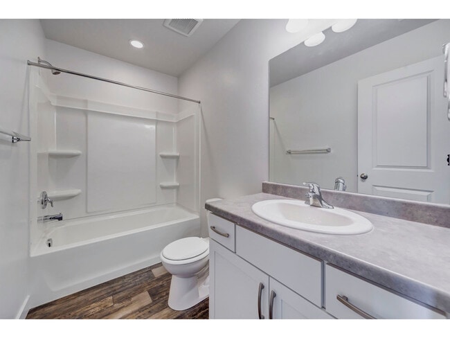 Building Photo - 539 W 1520 S