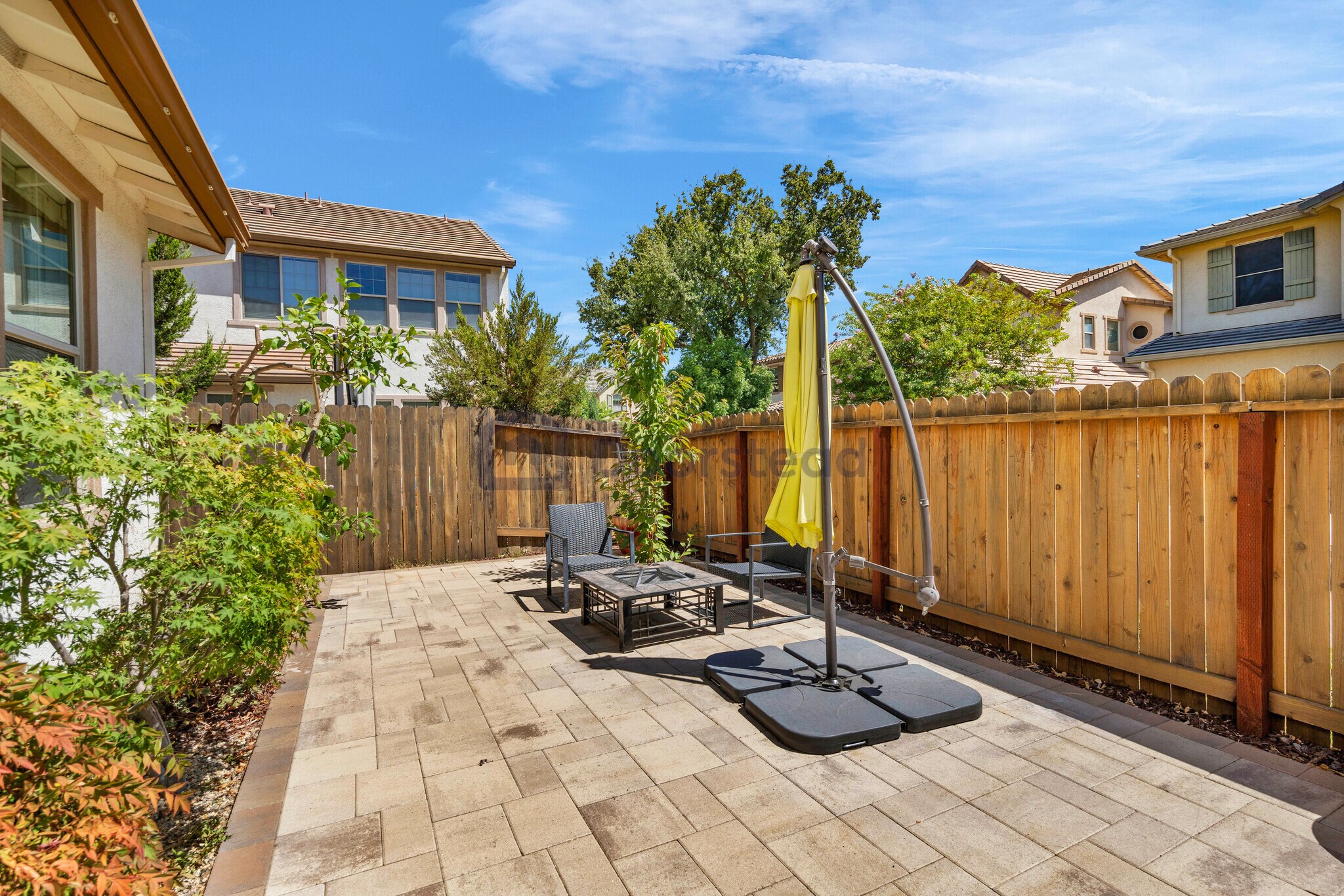 Building Photo - 4677 Lue Ln