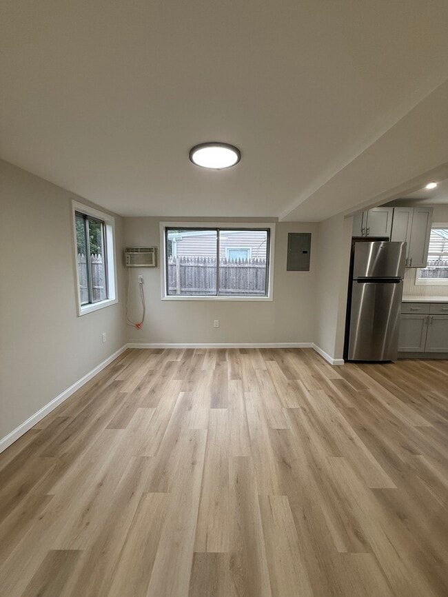 Building Photo - 150 Riggins Blvd