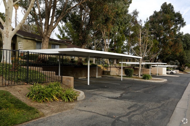 Building Photo - Parkside Apartments