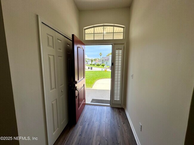 Building Photo - 412 La Reserve Cir