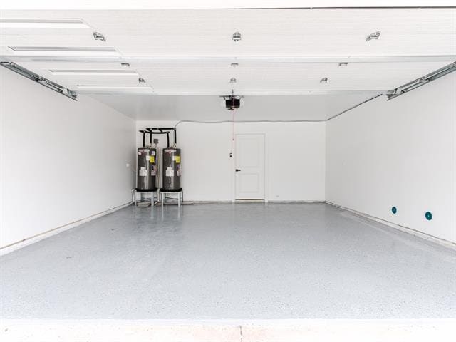 Building Photo - 909 Bayonne St