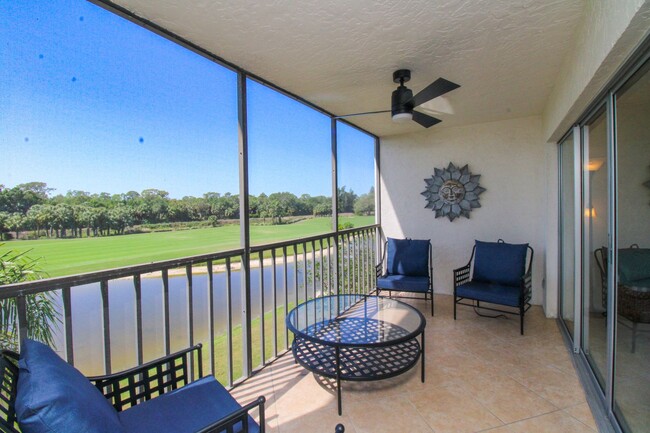 Building Photo - ** 2/2 CHARMING FURNISHED CONDO AT THE ISL...