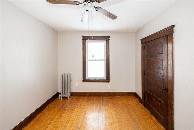 Building Photo - 15 Boxford St