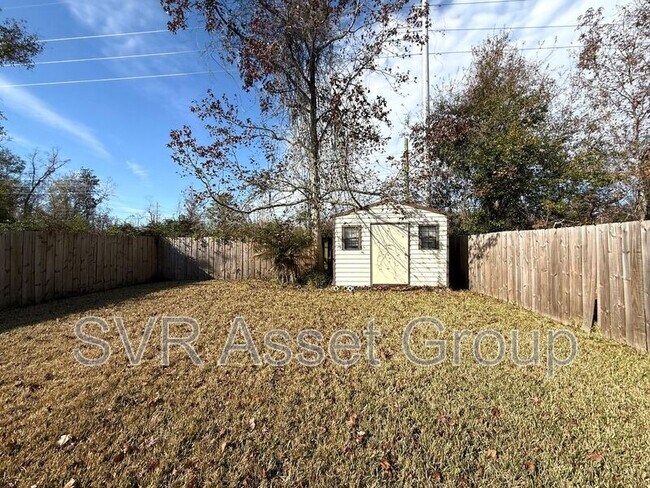 Building Photo - 6874 Playpark Trail W