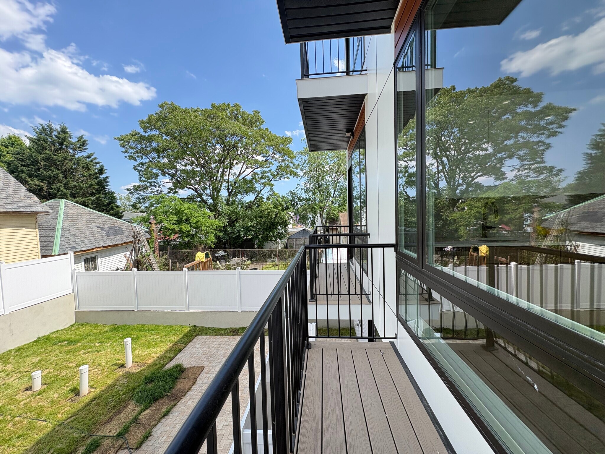 40 Lembeck Ave 206 - 42 Lembeck Ave