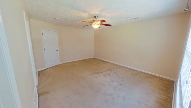 Building Photo - 71 Abigail Way