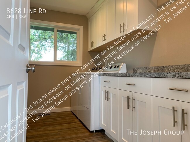 Building Photo - 8628 Line Rd