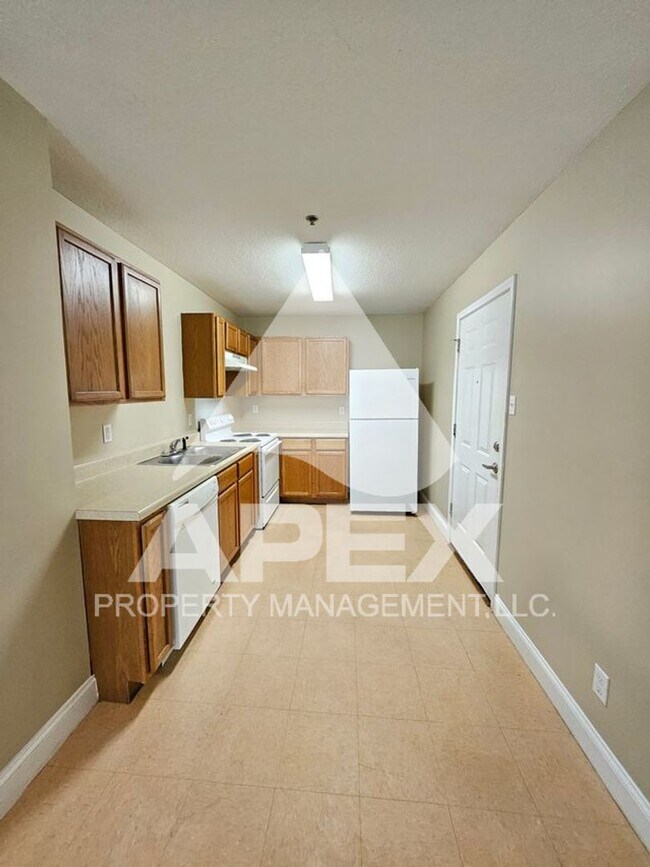 Building Photo - AVALON APARTMENT HOMES---2BD - 1BA Apartme...