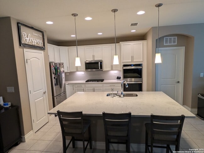 Building Photo - 7631 Pecos Rdg