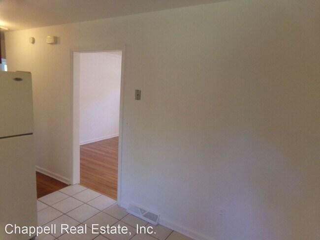 Building Photo - 2 br, 1 bath House - 15711 S. Crater Rd.