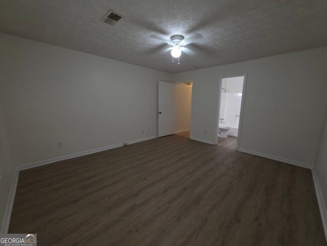 Building Photo - 450 Booth Cir SW