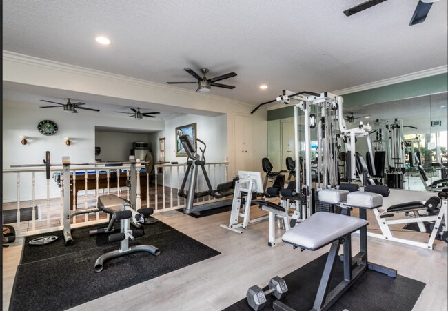 Building Photo - Resort Like Property- 1BD, Must See!