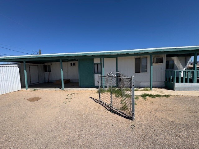 Building Photo - 1845 Coral Isle Dr
