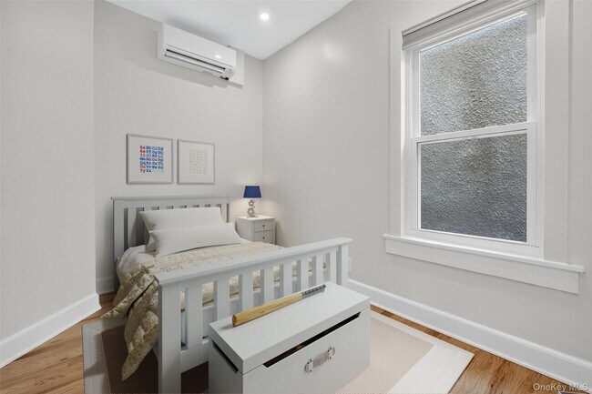 Building Photo - 79 Main St