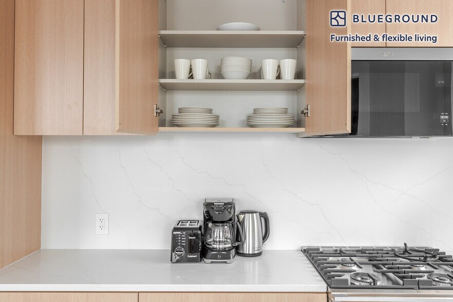 Building Photo - 482 Kent Ave