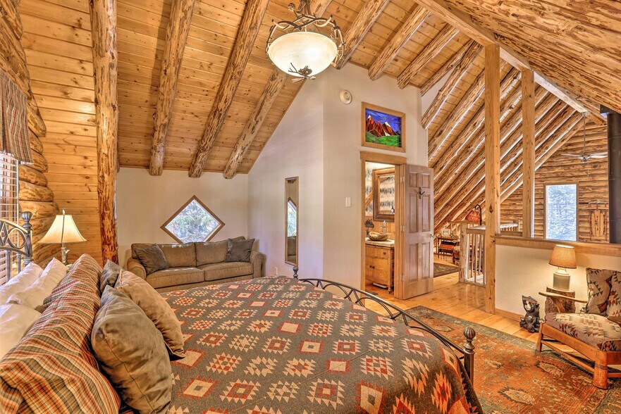 Building Photo - 351 Wilderness Dr