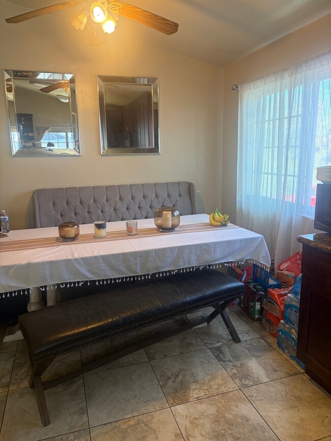 Building Photo - 1120 Quail St