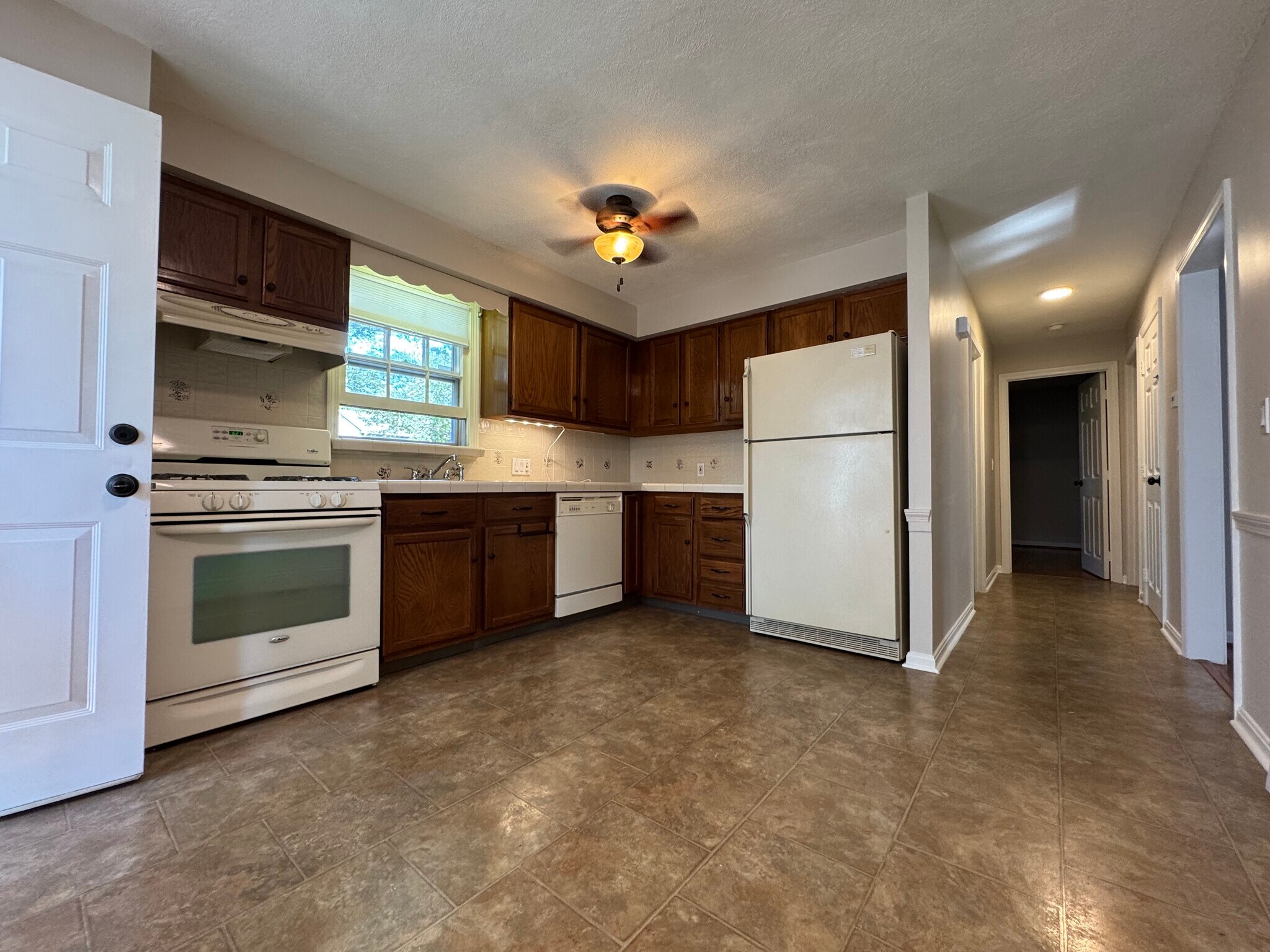 Kitchen - 240 Elm St