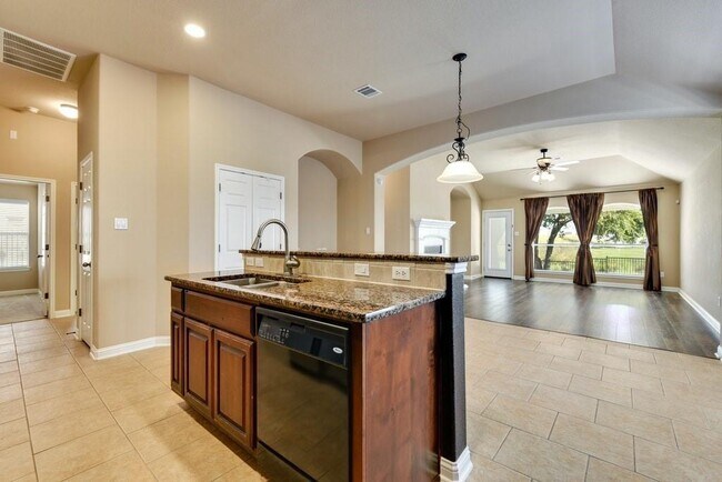 Building Photo - 1614 Hidden Springs Path