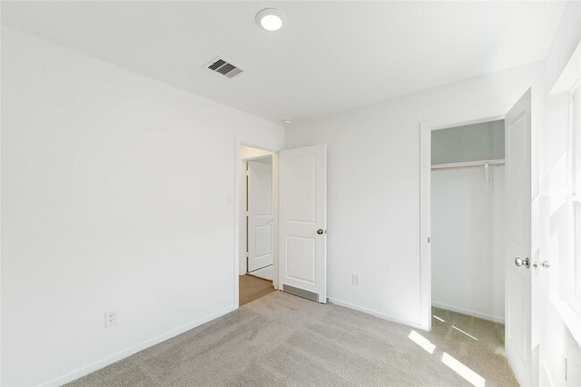 Building Photo - 9230 Coral Trout Wy